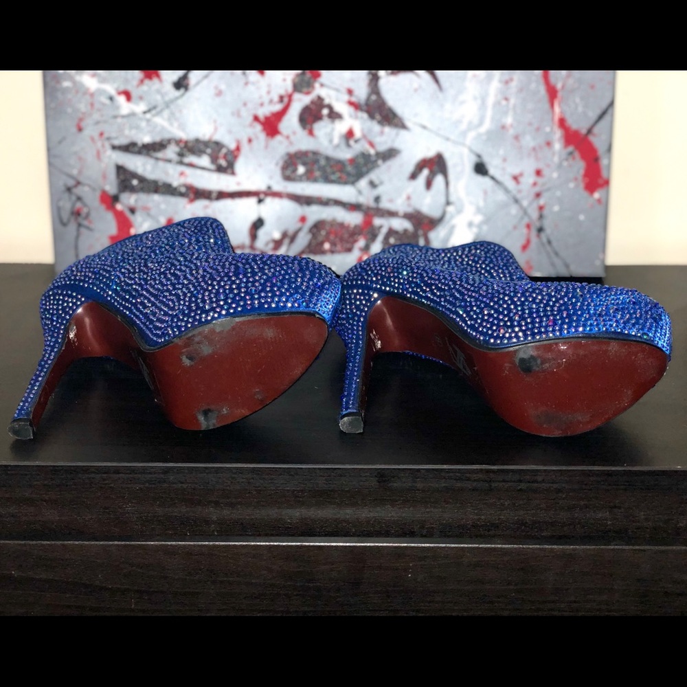 Shoes - Picture 4 of 4